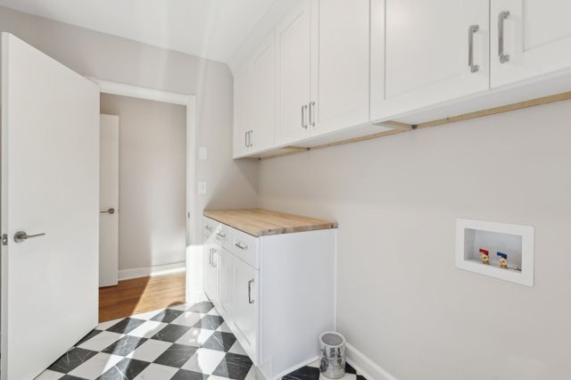 215 Rolling Fork Ct, Nashville, TN 37205