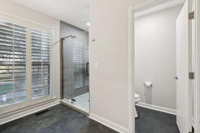 215 Rolling Fork Ct, Nashville, TN 37205