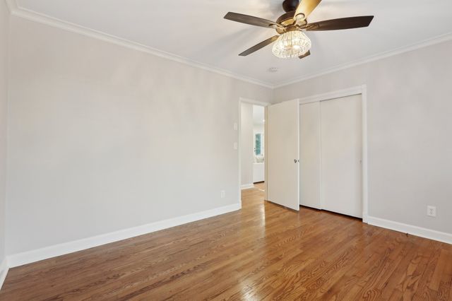 215 Rolling Fork Ct, Nashville, TN 37205