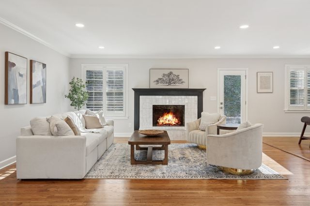 215 Rolling Fork Ct, Nashville, TN 37205