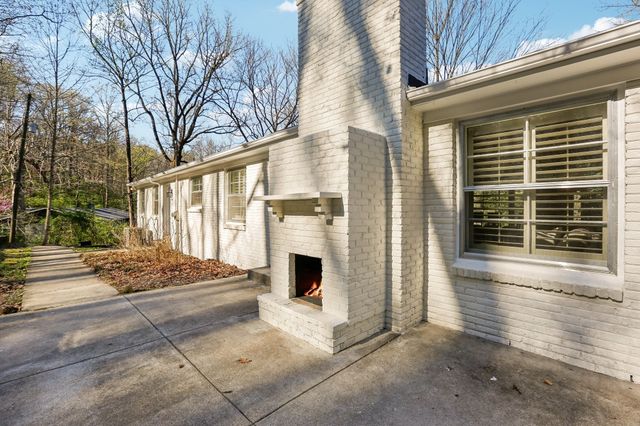 215 Rolling Fork Ct, Nashville, TN 37205