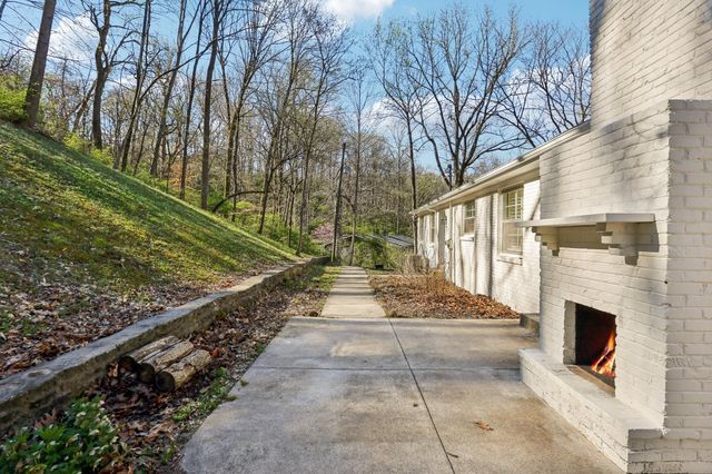 215 Rolling Fork Ct, Nashville, TN 37205