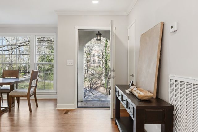 215 Rolling Fork Ct, Nashville, TN 37205