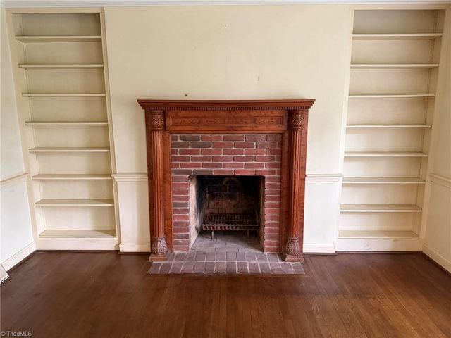 1000 Englewood Drive, Winston-salem, NC 27106