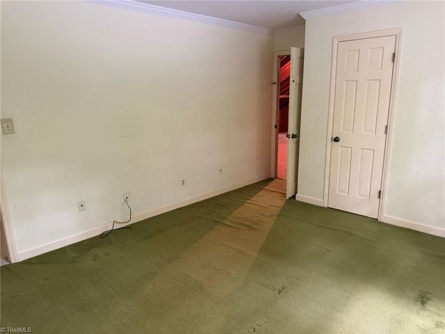 1000 Englewood Drive, Winston-salem, NC 27106