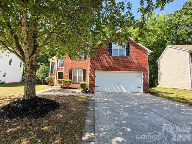 17224 Cambridge Woods Court, Charlotte, NC 28277