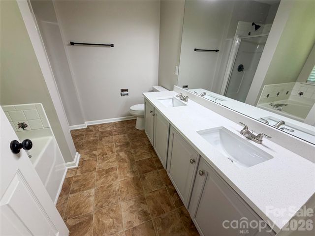17224 Cambridge Woods Court, Charlotte, NC 28277