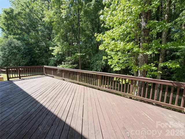 17224 Cambridge Woods Court, Charlotte, NC 28277