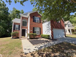 17224 Cambridge Woods Court, Charlotte, NC 28277