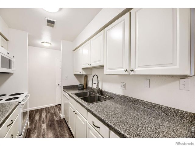 7755 E Quincy Avenue 208, Denver, CO 80237