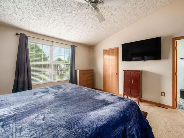 1360 Great Hunter Drive, Grove City, OH 43123