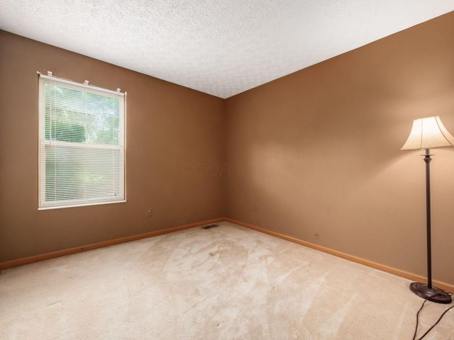 1360 Great Hunter Drive, Grove City, OH 43123