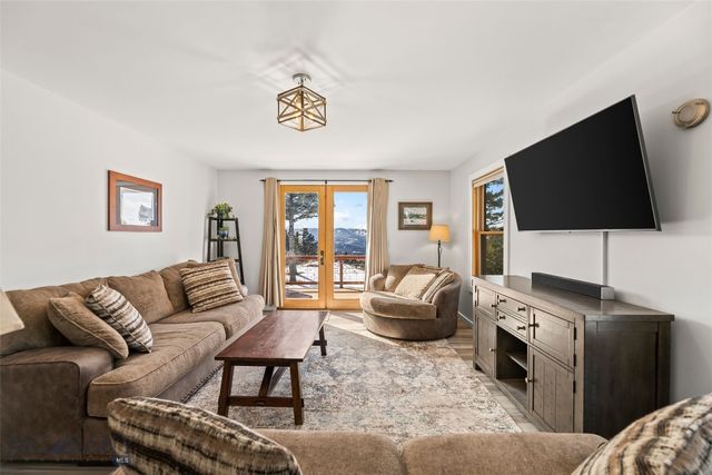 34 Mountain Springs Lane, Bozeman, MT 59715