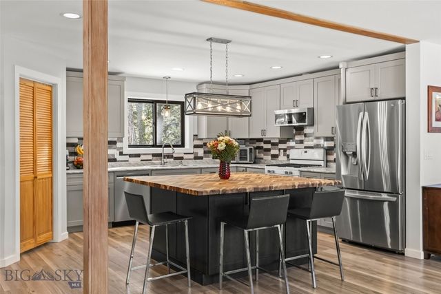 34 Mountain Springs Lane, Bozeman, MT 59715