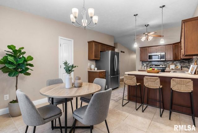 2401 Asheville Drive, Springfield, IL 62711