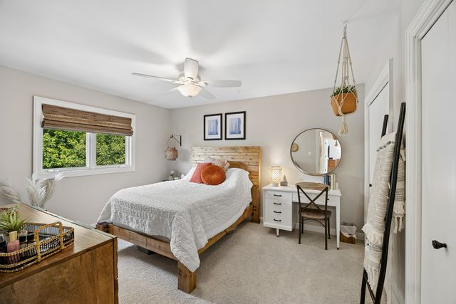 15518 Harbor Town Drive, Orland Park, IL 60462