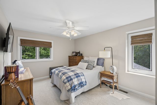 15518 Harbor Town Drive, Orland Park, IL 60462