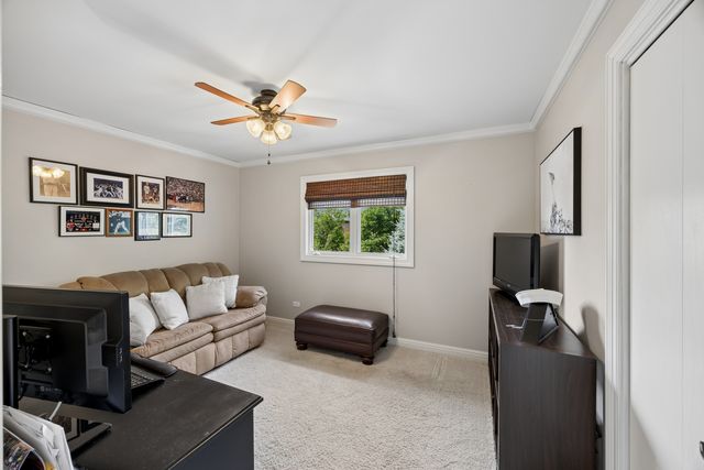 15518 Harbor Town Drive, Orland Park, IL 60462
