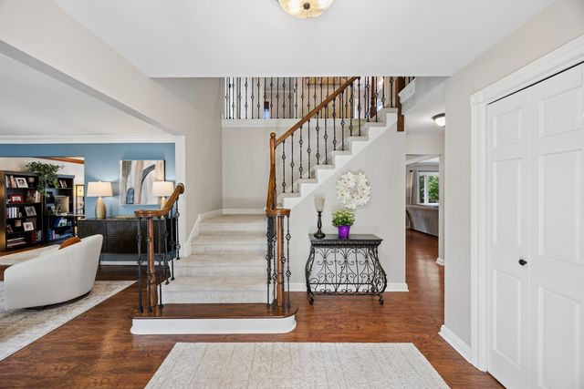 15518 Harbor Town Drive, Orland Park, IL 60462