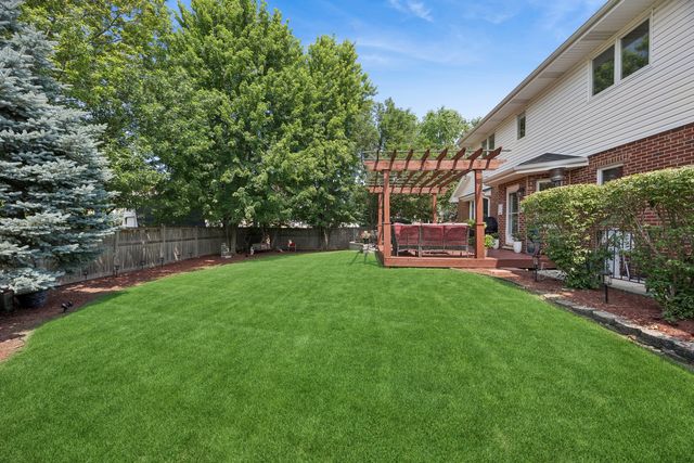 15518 Harbor Town Drive, Orland Park, IL 60462