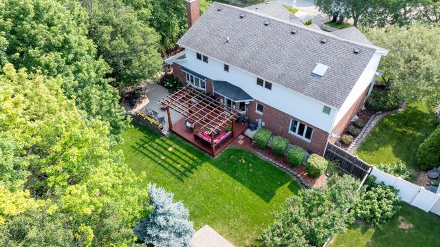 15518 Harbor Town Drive, Orland Park, IL 60462