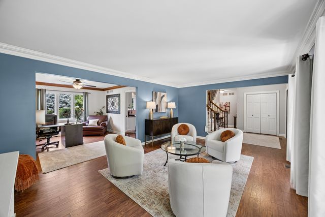 15518 Harbor Town Drive, Orland Park, IL 60462