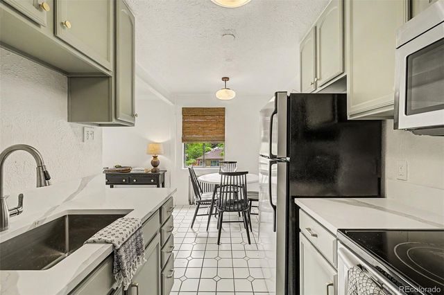 1190 Clermont Street 202, Denver, CO 80220