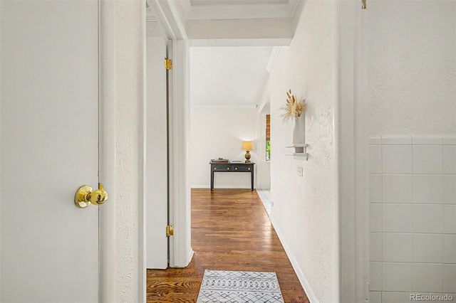 1190 Clermont Street 202, Denver, CO 80220