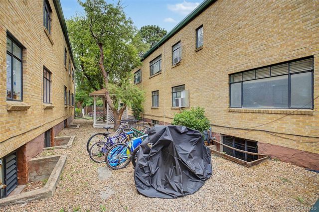 1190 Clermont Street 202, Denver, CO 80220