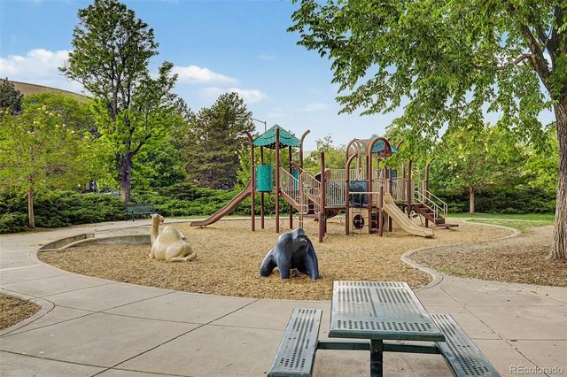 1190 Clermont Street 202, Denver, CO 80220