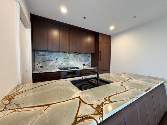 415 E North Water Street 2701, Chicago, IL 60611