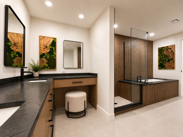 415 E North Water Street 2701, Chicago, IL 60611