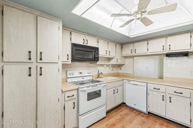 3210 N Harbor City Boulevard 209, Melbourne, FL 32935