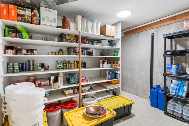 2080 SPRING OAKS DR, Springville, UT 84663