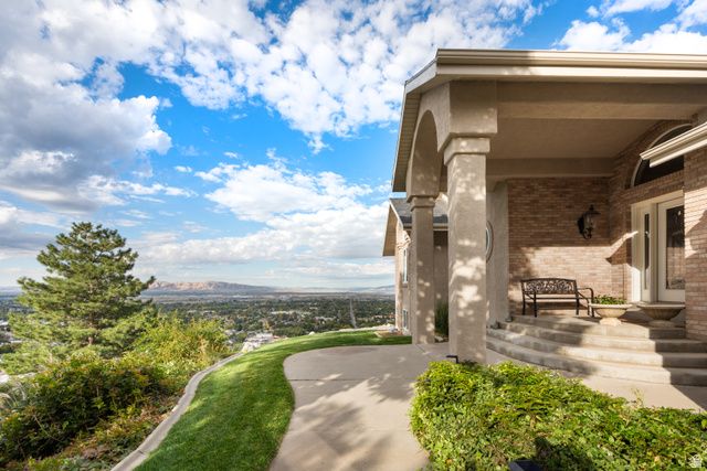 2080 SPRING OAKS DR, Springville, UT 84663