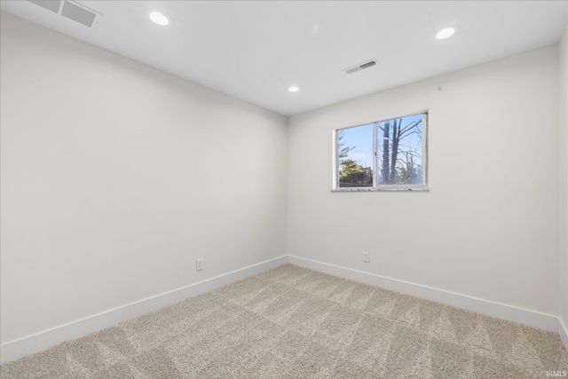 576 N Hartstrait Road, Bloomington, IN 47404
