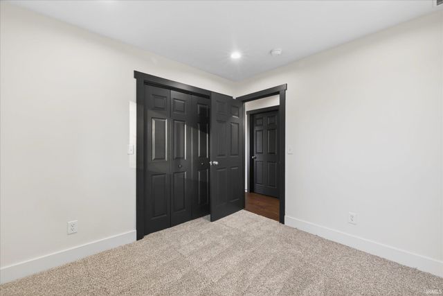 576 N Hartstrait Road, Bloomington, IN 47404