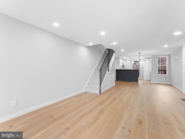 5846 LEBANON AVE, Philadelphia, PA 19131