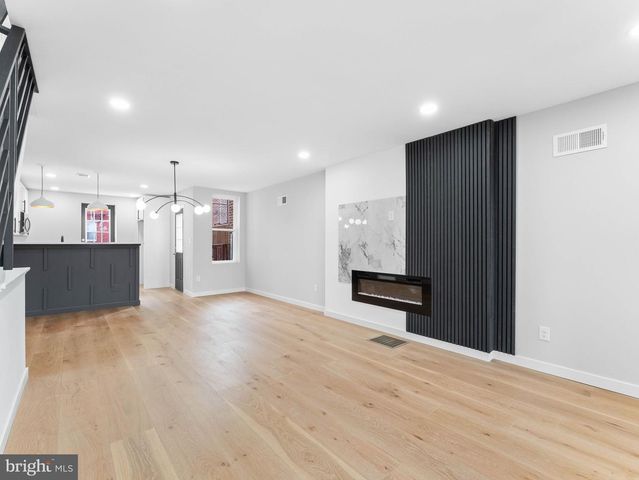 5846 LEBANON AVE, Philadelphia, PA 19131