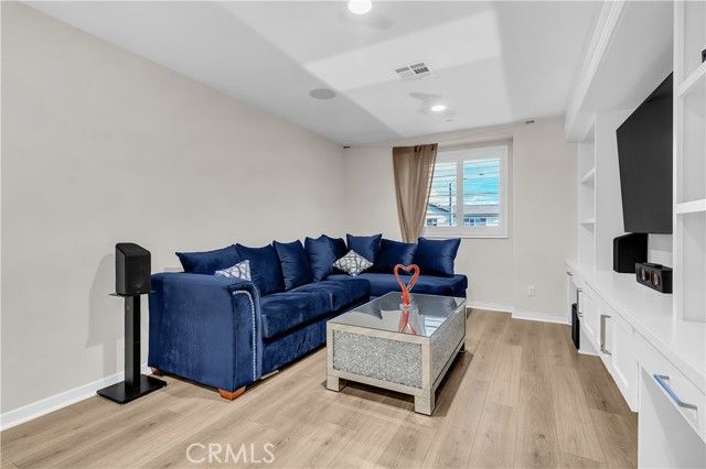 5264 Darwin, Fontana, CA 92336