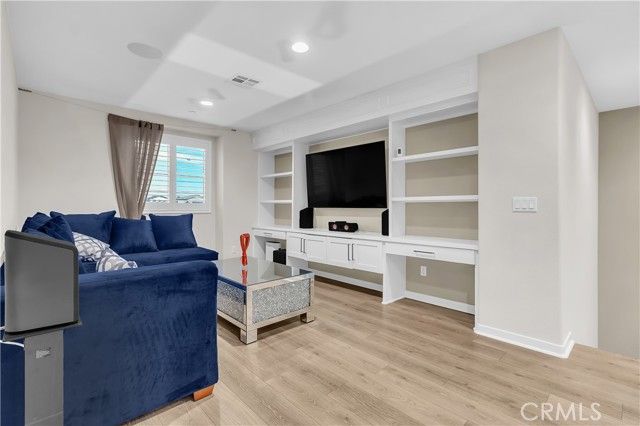 5264 Darwin, Fontana, CA 92336