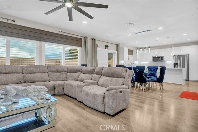 5264 Darwin, Fontana, CA 92336