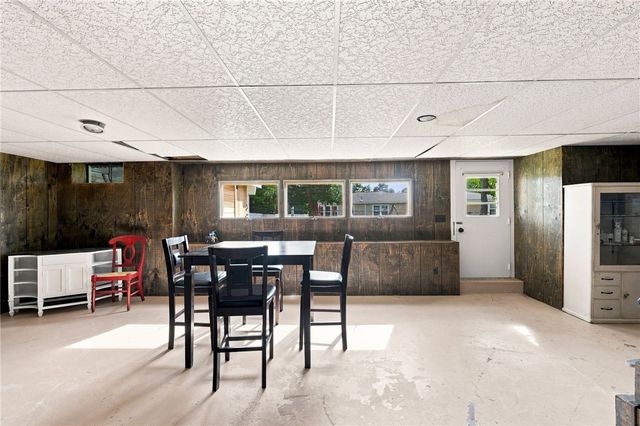 8 Elmhurst Drive, Smithfield, RI 02828