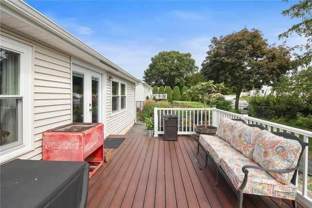 8 Elmhurst Drive, Smithfield, RI 02828