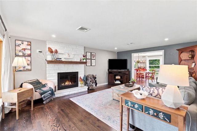8 Elmhurst Drive, Smithfield, RI 02828