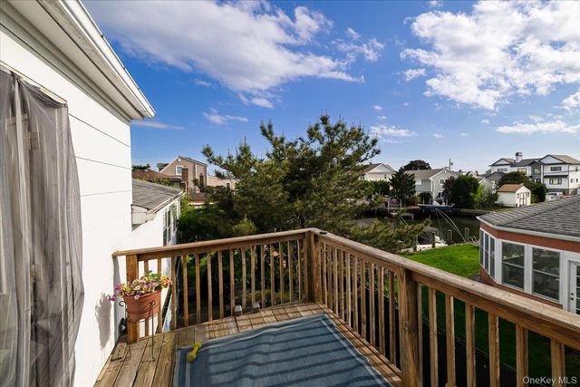 34 Seabreeze Road, Massapequa, NY 11758