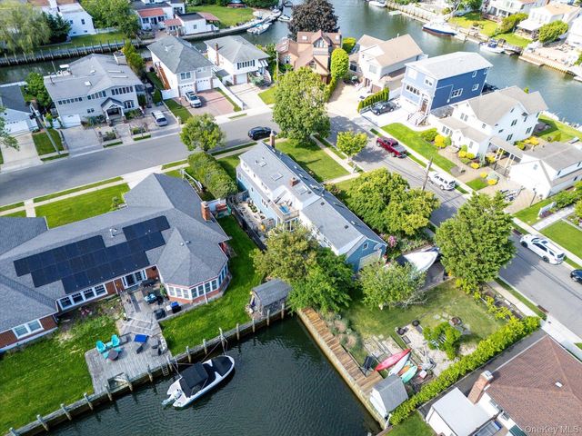 34 Seabreeze Road, Massapequa, NY 11758