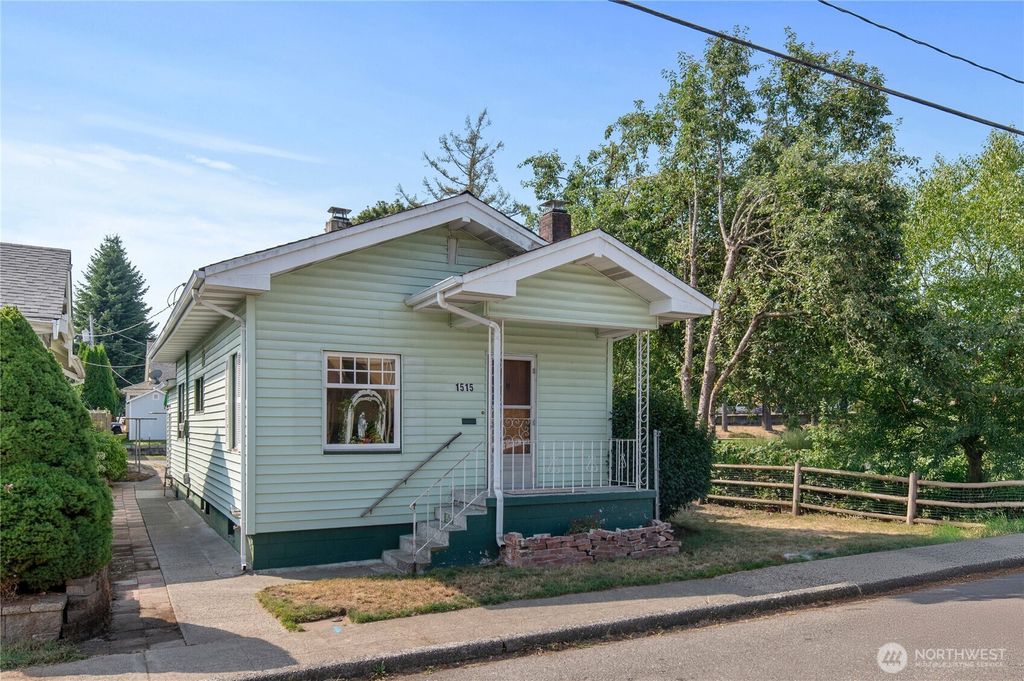 1515 5th Street, Bremerton, WA 98337