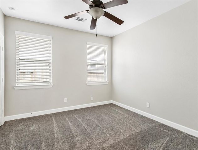 304 Country Crossing Circle, Magnolia, TX 77354