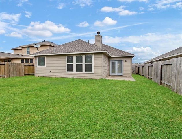 304 Country Crossing Circle, Magnolia, TX 77354